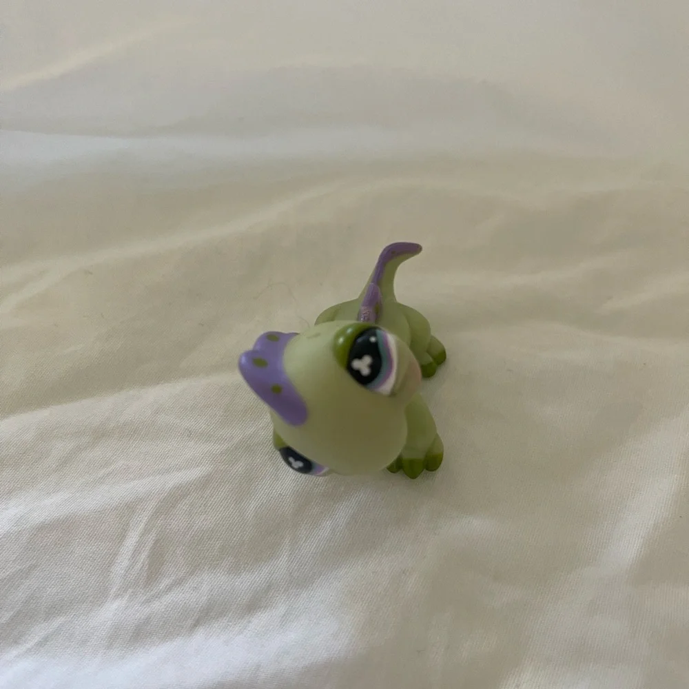 Littlest Pet Shop Single Pet Iguana Lizard #734 Green Purple
